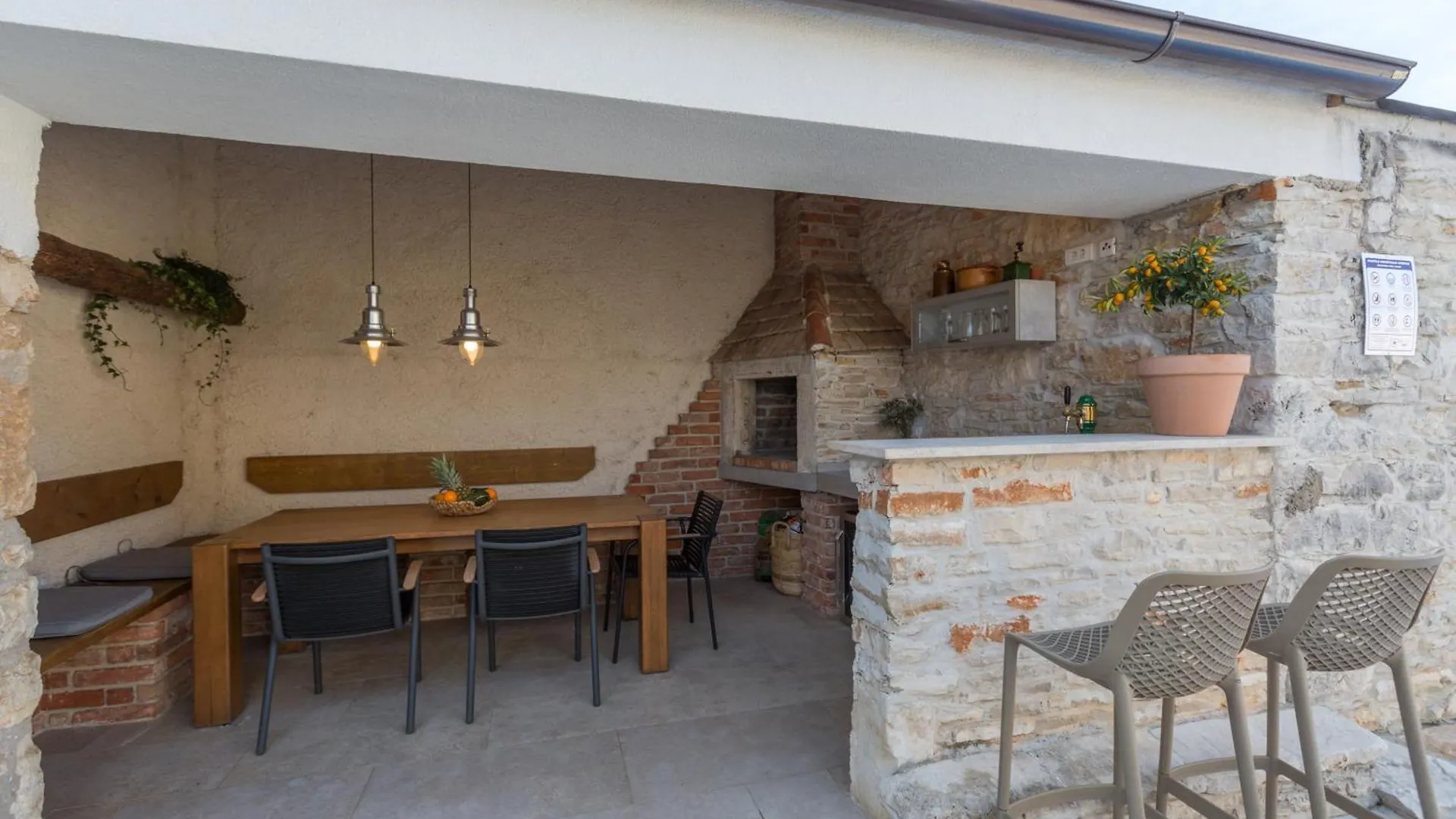 Casa Masso Villa Pula 0*,